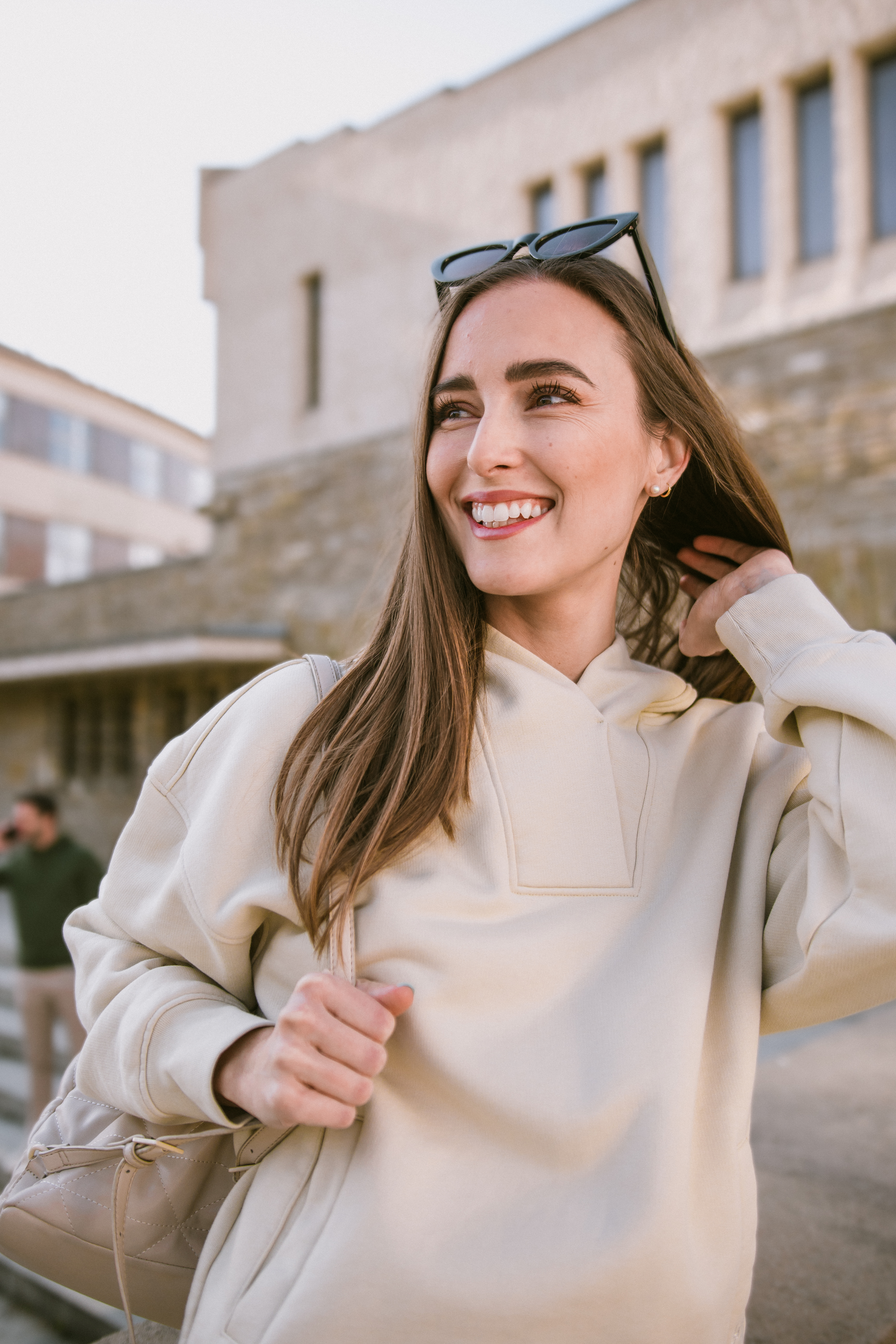 Damen-Hoodie mit Kapuze Be Lenka Essentials - Beige.