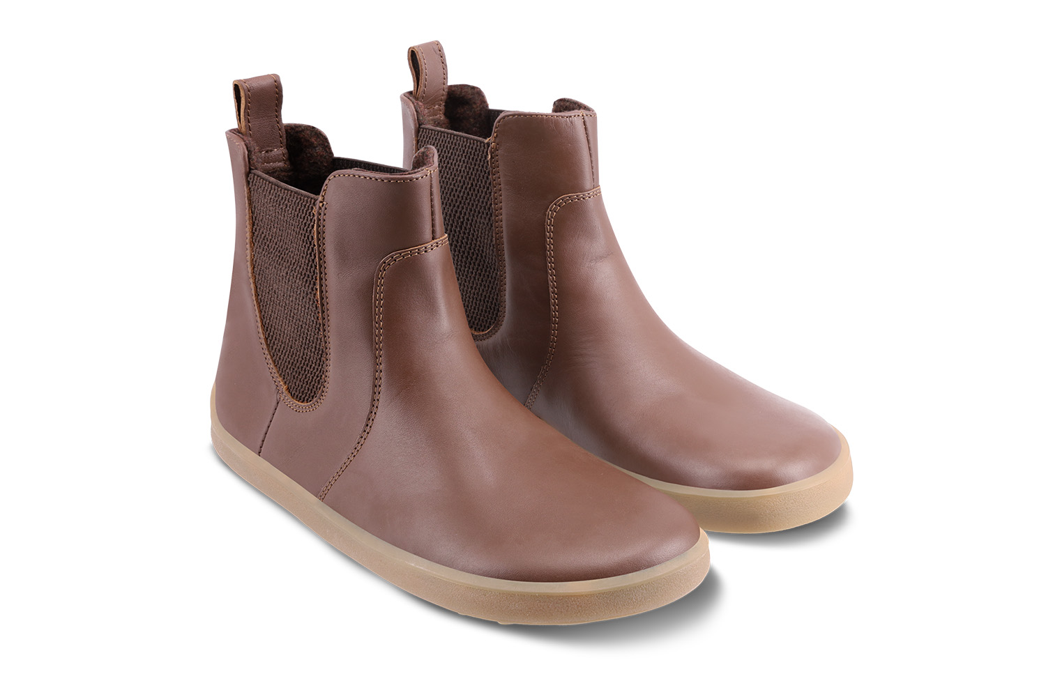 Barfußschuhe Be Lenka Entice Neo - Dark Brown.
Obermaterial: NappalederInnenfutter: VliesEinlegesohle: Vlies + recyceltes Polyurethan (PU) (herausnehmbar)Sohle: UniGrip (Gummi) Herstellung: Portugal









































.insulation-properies{display:flex}@media(max-width:991px){.insulation-properies{flex-direction:column}}﻿﻿﻿﻿﻿﻿




















Barfußschuhe ahmen das Barfußgehen perfekt nach, so wie es die Natur vorgesehen hat
Be Lenka Entice Neo im Chelsea-Stil sind ein wesentlicher Bestandteil der Übergangszeit
Ikonisches Design mit einem Hauch von Eleganz, das alle gesundheitlichen Vorteile von Barfußschuhen bietet
ein Band aus gewebtem, elastischem Stoff an der Innen- und Außenseite des Schuhs sorgt für den nötigen Pfiff
hochwertige Materialien sorgen für maximalen Tragekomfort

Vorteile von Barfußschuhen:

ultraflexible Sohle
Zero Drop: Fersen- und Zehenbündigkeit für eine korrekte Körperhaltung
geräumige Zehenbox für Ihre Zehen
Leichter Schuh

Typ: Straßenschuhe