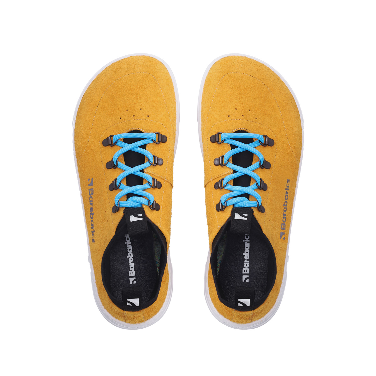 Barefoot Sneakers Barebarics Bronx - Mustard.
Die Barebarics-Sneaker werden nach einem umweltfreundlichen Verfahren hergestellt.
  Das Obermaterial besteht aus Leder und Textil  Das Futter ist aus Lycra und Mikrofaser  Die Sohle ist aus weichem, synthetischem Gummi mit hoher Strapazierfähigkeit hergestellt.


Barfuß-Eigenschaften
    Anatomische Form - Die Sneakers passen sich der Form der Füße an.

Mehr info
moderner Städtestilin der Europäischen Union entworfen und handgefertigt, unter Verwendung lokaler nachhaltiger Materialienhervorragende Haltbarkeit und Farbechtheit der Materialienerhältlich in den Größen 36-47 (europäische Maße)