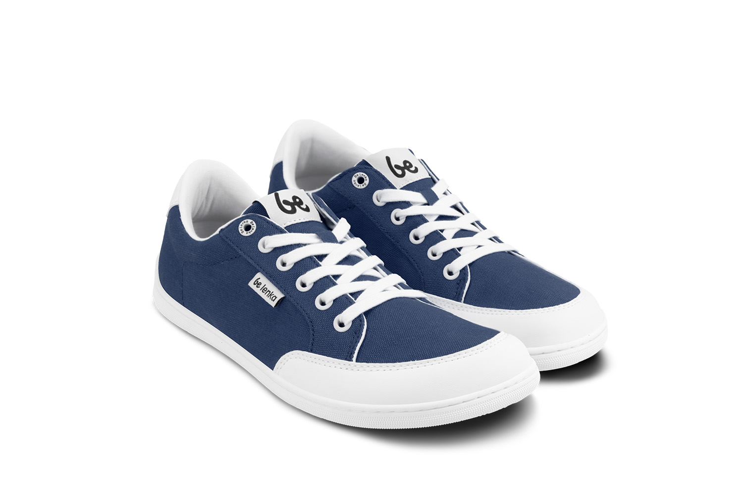 Barfuß Sneakers Be Lenka Rebound - Dark Blue & White.




Extrem leichte Schuhe für alle Liebhaber von urbanen KlassikernEverydayComfort Neo-Laufsohle für eine längere Lebensdauer des SchuhsTextillogo auf der Zunge und dem Schaftzwei Ösen an der Innenseite der Sneaker für die Belüftung

Vorteile von Barfußschuhen:
imitiert perfekt das Barfußgehendie anatomische Form des Schuhs bietet viel Platz für die ZehenNull Neigung der Sohle hält Ferse und Zehen in einer Linie für eine korrekte Körperhaltungstimulierende 5 mm dicke Sohle aktiviert die Nervenenden des Fußesflexible Materialien sorgen für eine bessere Funktionalität der Muskeln und Sehnen des FußesLeichtigkeit des Schuhs als Vorbeugung gegen Fußermüdung
Typ: Straßenschuhe