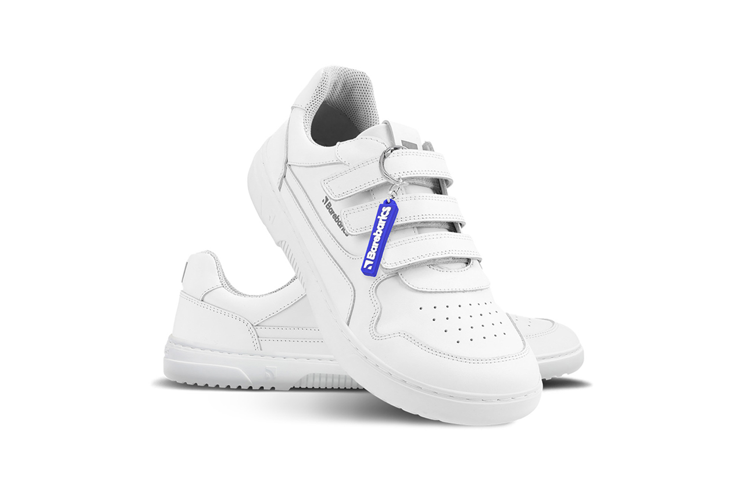 Barefoot Sneakers Barebarics Zing Velcro - All White - Leather.
Anatomische Form - Der Schuh respektiert die Form der Füße.
Mehr Info
Typ: Straßenschuhemodernes urbanes Designentworfen und handgefertigt in der Europäischen Unionausgezeichnete Haltbarkeit und Farbechtheit der Materialienerhältlich in den Größen 36-47 (europäische Maße)