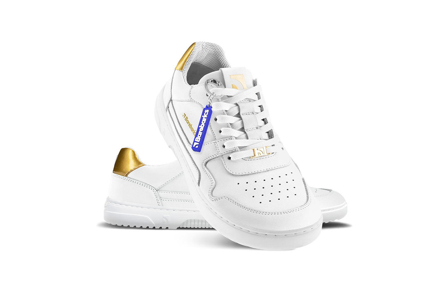 Barefoot Sneakers Barebarics Zing - White & Gold - Leather.
Anatomische Form - Die Turnschuhe passen an die Form der Füße.
Mehr info
moderner Städtestilin der Europäischen Union entworfen und handgefertigt, unter Verwendung lokaler nachhaltiger Materialienhervorragende Haltbarkeit und Farbechtheit der MaterialienDermodry Coolmax®-Technologie für kontinuierlichen Feuchtigkeitsaufnahmeerhältlich in den Größen 36-47 (europäische Maße)