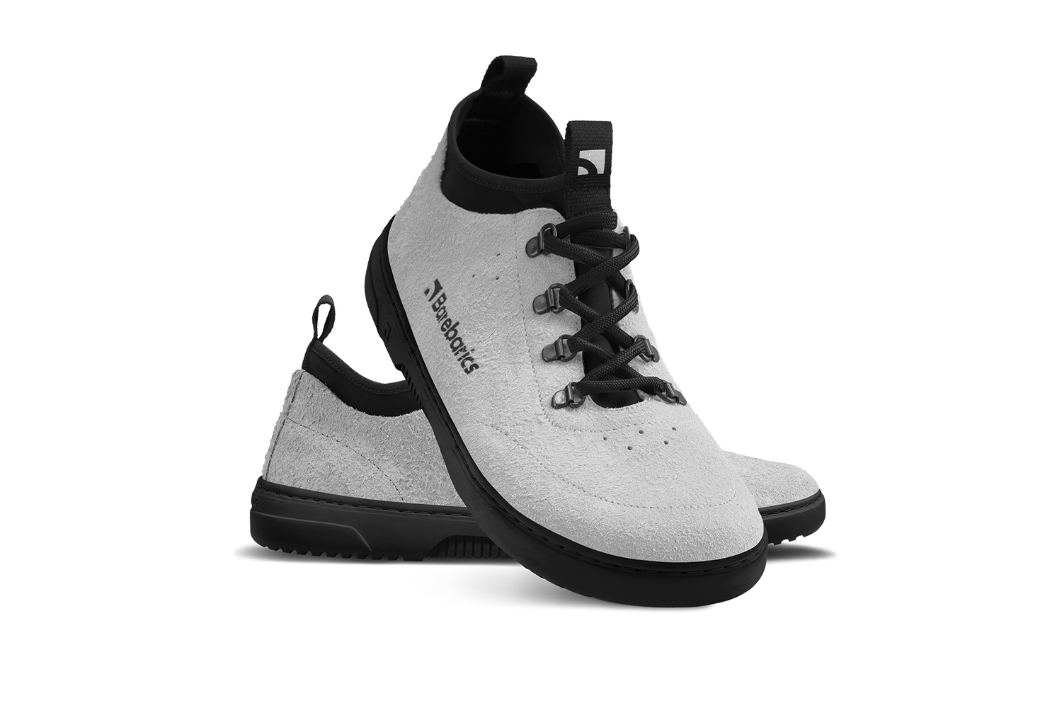 Barefoot Sneakers Barebarics Bronx - Grey.
Die Barebarics-Sneaker werden nach einem umweltfreundlichen Verfahren hergestellt.
  Das Obermaterial besteht aus Leder und Textil  Das Futter ist aus Lycra und Mikrofaser  Die Sohle ist aus weichem, synthetischem Gummi mit hoher Strapazierfähigkeit hergestellt.


Barfuß-Eigenschaften
    Anatomische Form - Die Sneakers passen sich der Form der Füße an.

Mehr info
moderner Städtestilin der Europäischen Union entworfen und handgefertigt, unter Verwendung lokaler nachhaltiger Materialienhervorragende Haltbarkeit und Farbechtheit der Materialienerhältlich in den Größen 36-47 (europäische Maße)