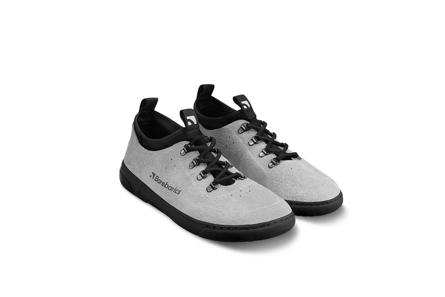 Barefoot Sneakers Barebarics Bronx - Grey.
Die Barebarics-Sneaker werden nach einem umweltfreundlichen Verfahren hergestellt.
  Das Obermaterial besteht aus Leder und Textil  Das Futter ist aus Lycra und Mikrofaser  Die Sohle ist aus weichem, synthetischem Gummi mit hoher Strapazierfähigkeit hergestellt.


Barfuß-Eigenschaften
    Anatomische Form - Die Sneakers passen sich der Form der Füße an.

Mehr info
moderner Städtestilin der Europäischen Union entworfen und handgefertigt, unter Verwendung lokaler nachhaltiger Materialienhervorragende Haltbarkeit und Farbechtheit der Materialienerhältlich in den Größen 36-47 (europäische Maße)