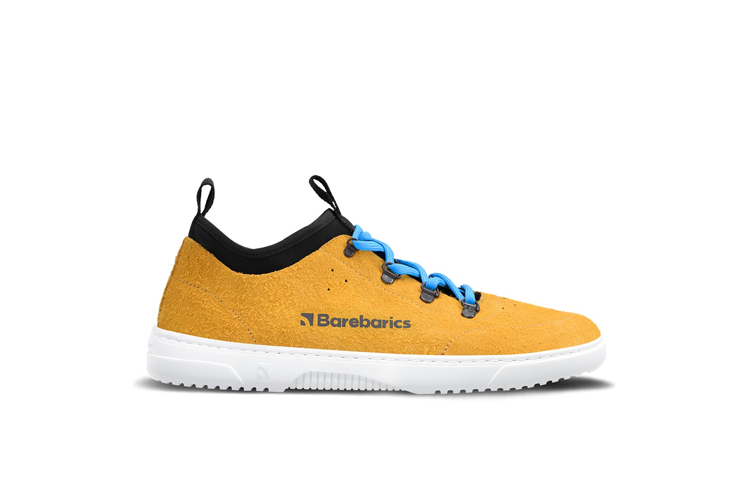 Barefoot Sneakers Barebarics Bronx - Mustard.
Die Barebarics-Sneaker werden nach einem umweltfreundlichen Verfahren hergestellt.
  Das Obermaterial besteht aus Leder und Textil  Das Futter ist aus Lycra und Mikrofaser  Die Sohle ist aus weichem, synthetischem Gummi mit hoher Strapazierfähigkeit hergestellt.


Barfuß-Eigenschaften
    Anatomische Form - Die Sneakers passen sich der Form der Füße an.

Mehr info
moderner Städtestilin der Europäischen Union entworfen und handgefertigt, unter Verwendung lokaler nachhaltiger Materialienhervorragende Haltbarkeit und Farbechtheit der Materialienerhältlich in den Größen 36-47 (europäische Maße)