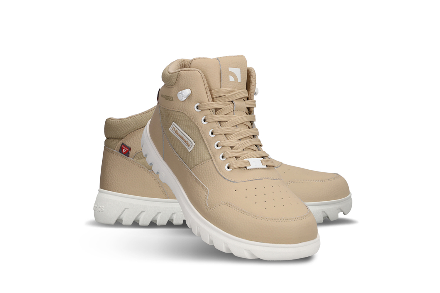 Barfußschuhe Barebarics UrbanEdge - Beige.
Barfußschuhe ahmen das Barfußgehen perfekt nach, so wie es die Natur vorgesehen hatwasserdichte, dampfdurchlässige Membran (jedes Paar besteht einen Wasserfestigkeitstest)Die Barebarics PowerGrip-Außensohle verfügt über ein Profil, das den Gang unterstützt und ein Ausrutschen verhindertDie verwendete Primaloft-Technologie ist das absolute Spitzenprodukt im Bereich der WärmeisolierungBarebarics-Logo auf dem Schuh, den Haken, den Schnürsenkeln und der SohleTaschenzunge sorgt für leichtes Anziehen und verhindert das Eindringen von Schnee oder SchmutzUnisex-Barfußschuhe für die kältesten Tagefür maximalen Komfort empfehlen wir die Kombination mit Baumwollsocken
Vorteile von Barfußschuhen:
flexible SohleZero Drop: Ferse und Zehen in einer Ebene für eine korrekte Haltunggeräumige Zehenbox für Ihre ZehenLeichter Schuh